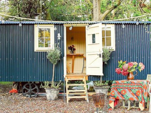 West Compton House | The Beech Hut
