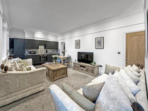 Stourbridge Apartment | The Bell