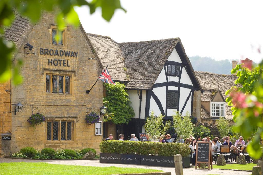 Broadway Hotel | The Broadway Hotel