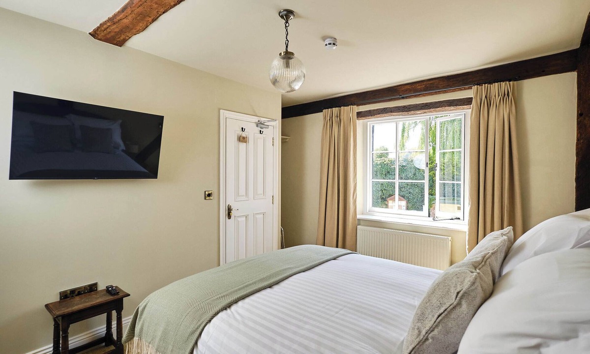 Lea Bed & Breakfast | The Crown Inn
