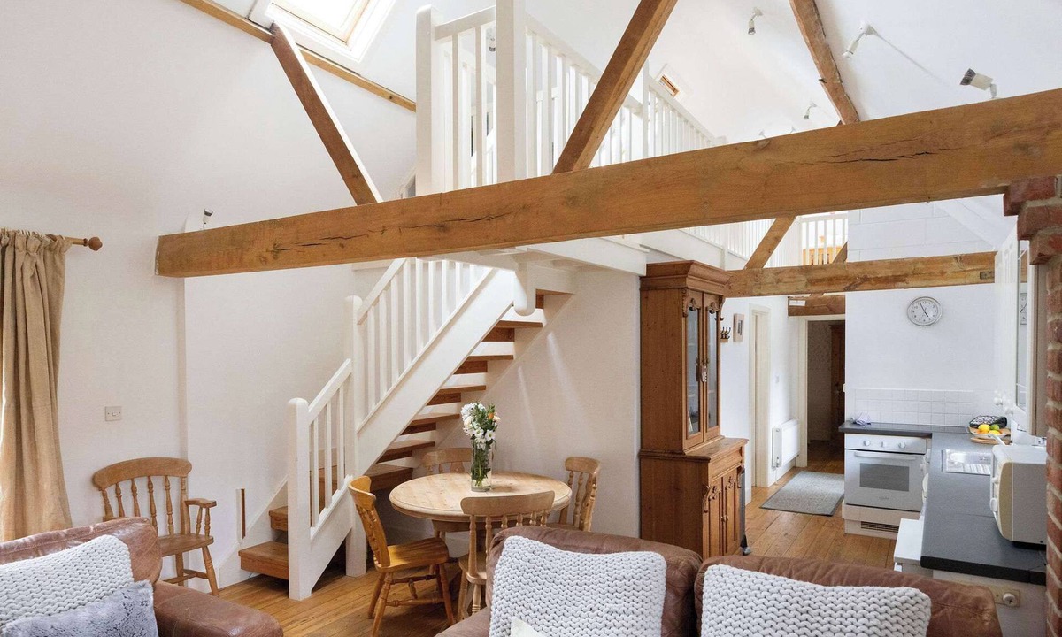 Sidlesham House | The Dairy - Spacious 3 bed barn in Sidlesham