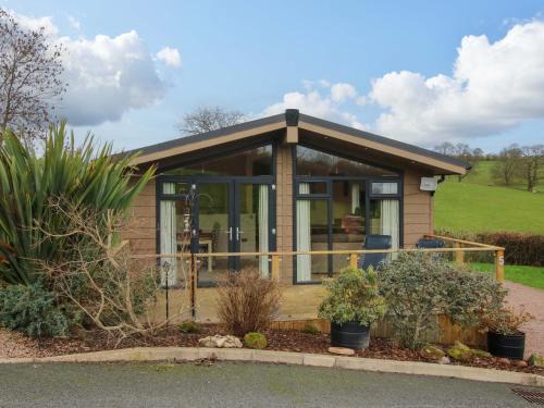 Billingsley House | The Hedgerows - Hillview Lodges