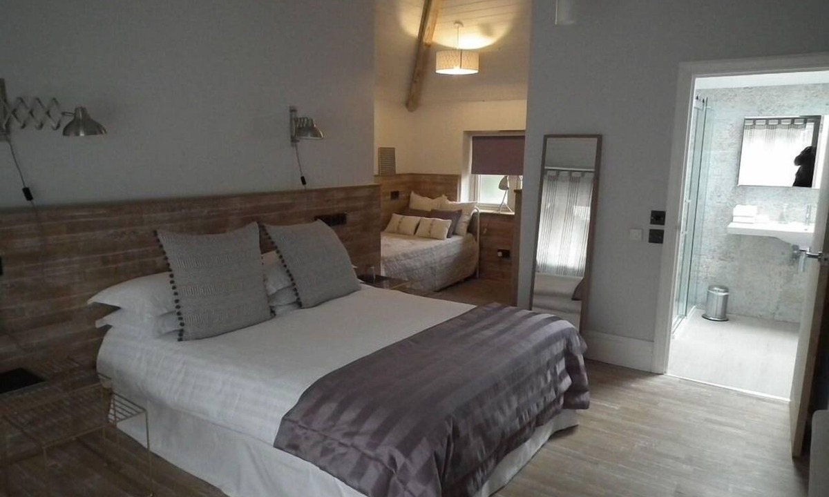 Eversley Bed & Breakfast | The Kingsley at Eversley