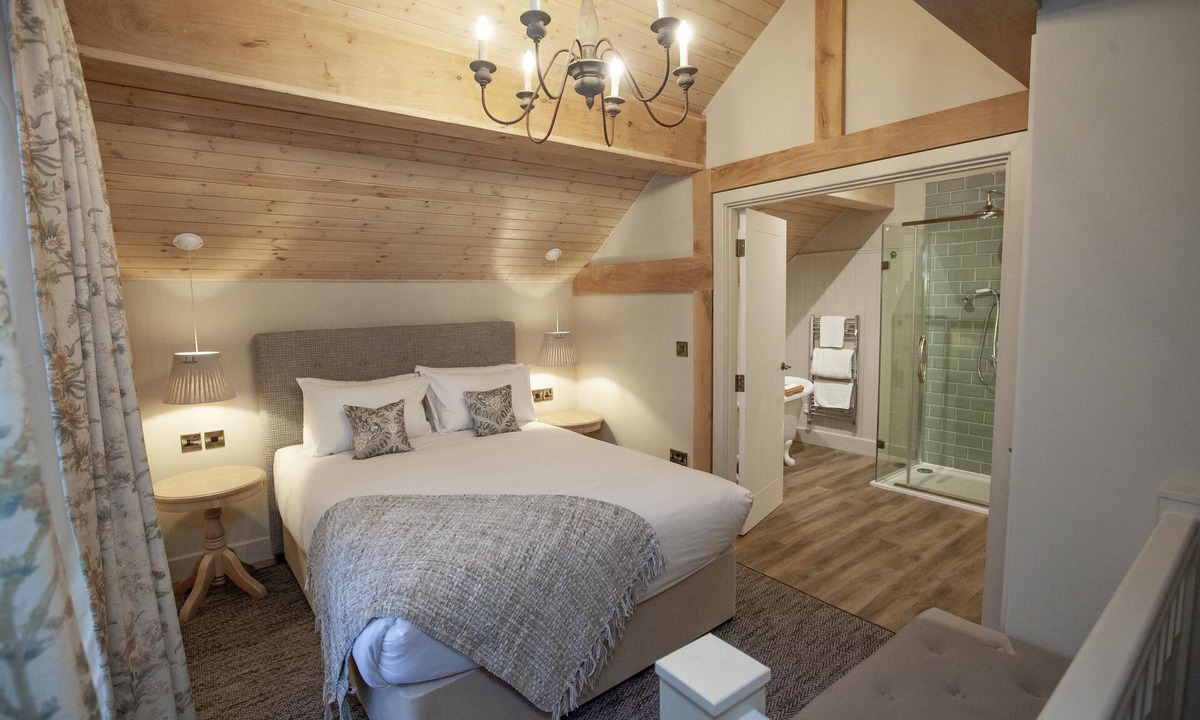 Malpas Hotel | The Lion at Malpas