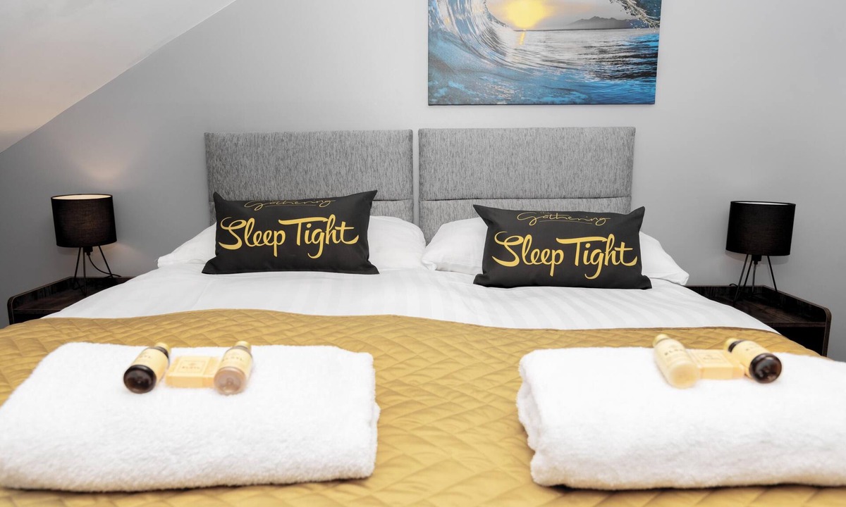 Wrexham Apartment | The Llangollen - Berwyn House