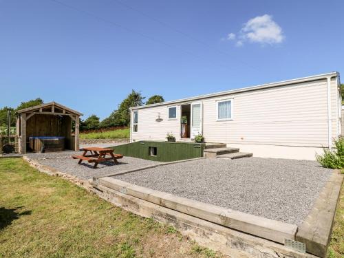 Pont Yates House | The Lodge