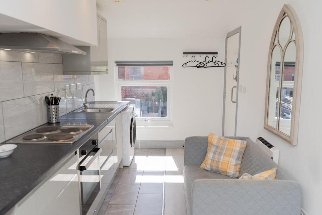 Coventry Apartment | The Loft Studio at Coventry Central with Wi-Fi