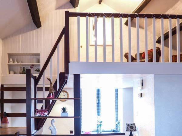 Lindale House | The Old Apple Barn