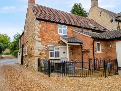 Newborough House | The Old Bakery Cottage