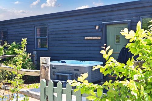 Newington House | The Old Toolshed