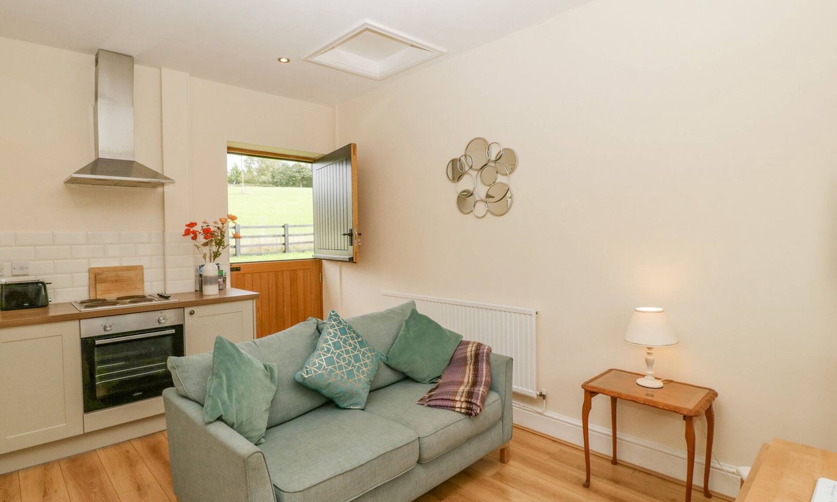 Usk Cottage | The Pheasant One