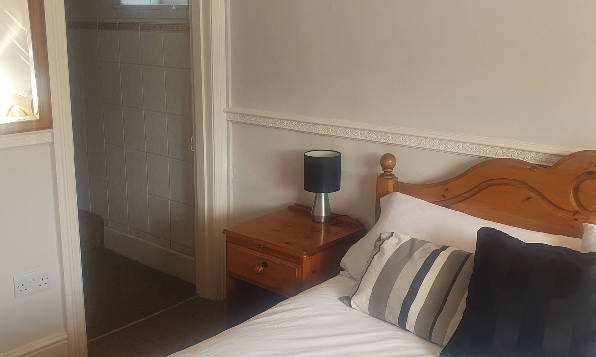 Cannards Grave Hotel | The Shrubbery Hotel
