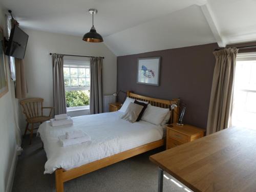 Bantham Bed & Breakfast | The Sloop Inn