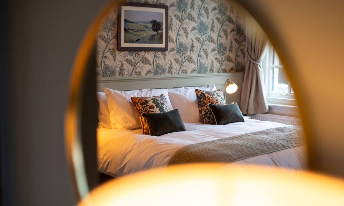 Lostock Gralam Hotel | The Slow & Easy