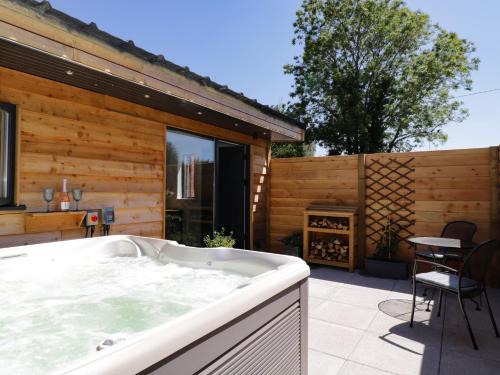 Hereford House | The Stables