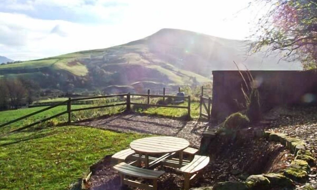 Peak District Cottage | The Stables