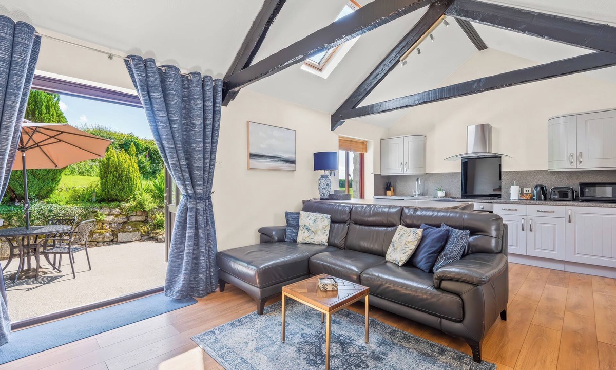 St. Neot Cottage | The Stables