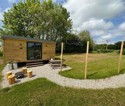 Wesham House | The Stag's Head - Shepherds Hut