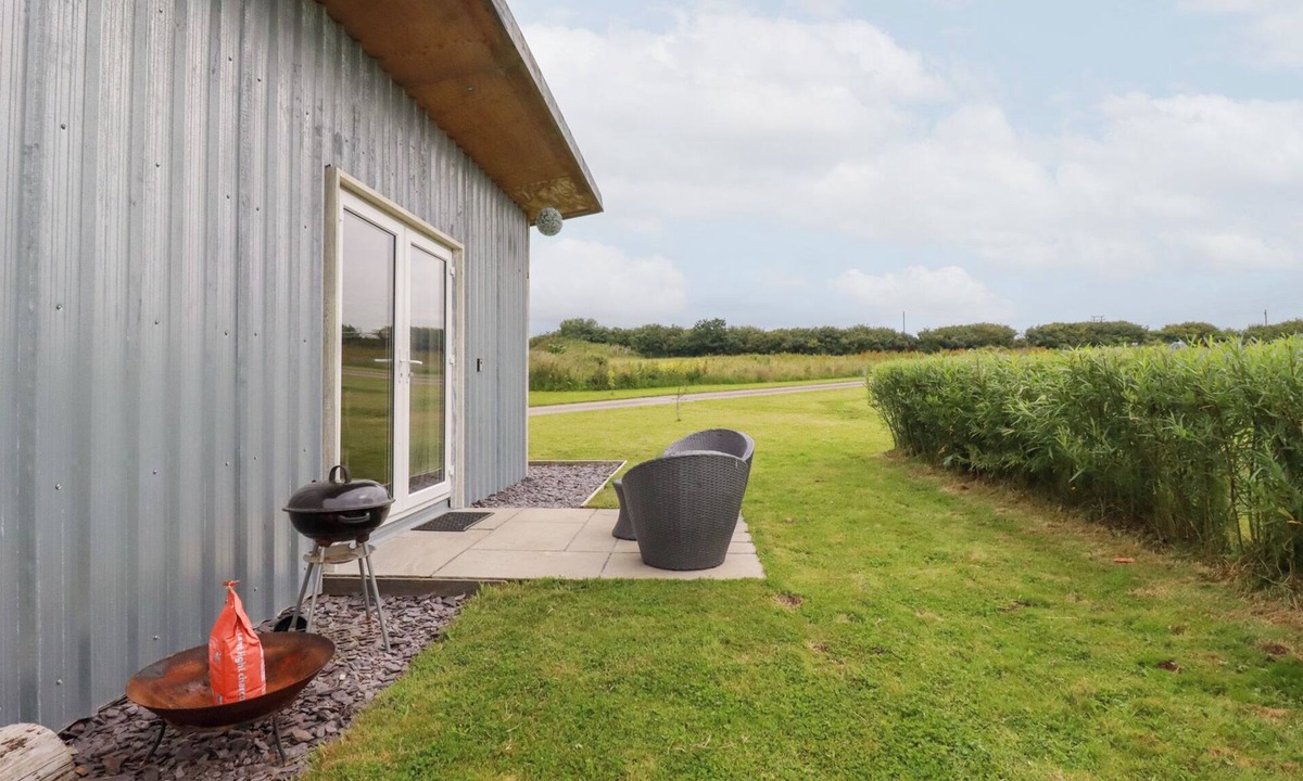 St Wenn Cottage | THE TINYSTORE, romantic, character holiday cottage in Lanivet
