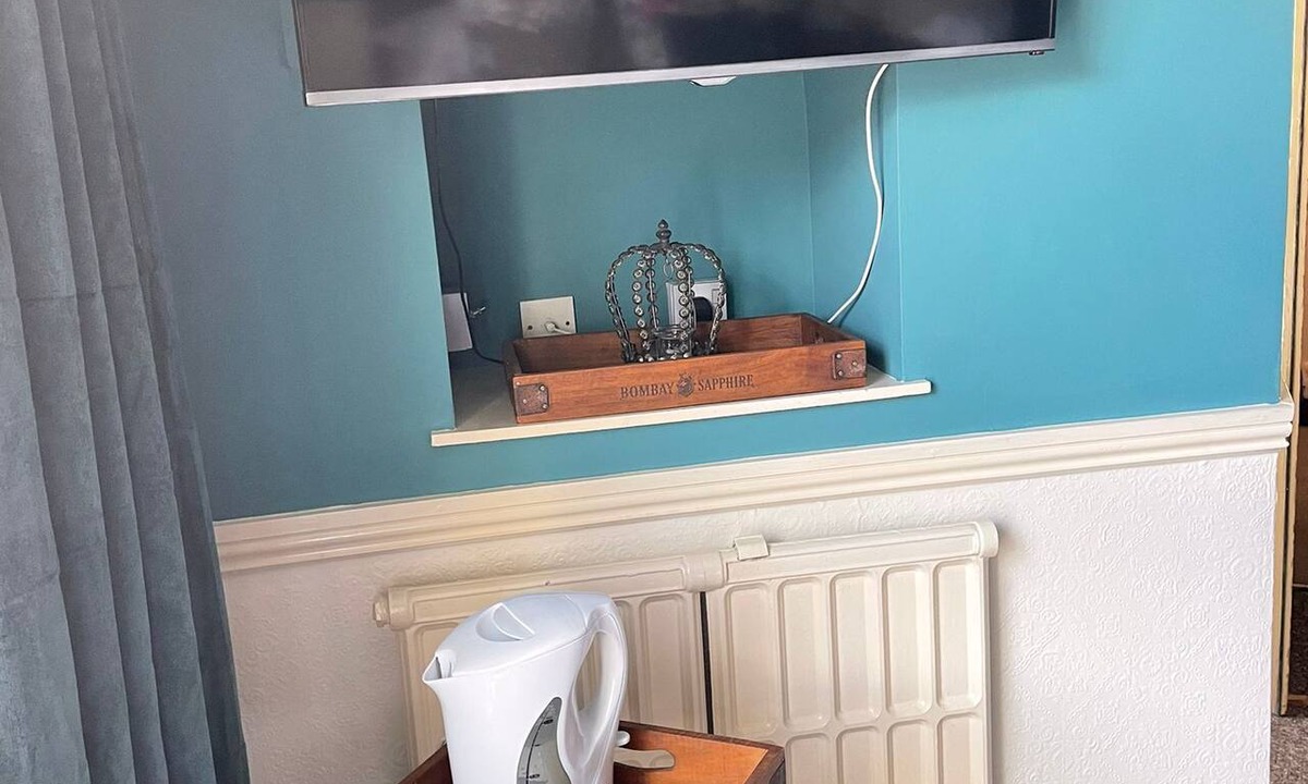 Whitchurch Hotel | The White Hart Arkells Pub Group