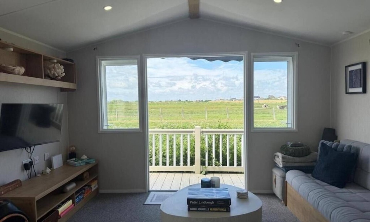 Seasalter House | The Whitstable Healing Spot