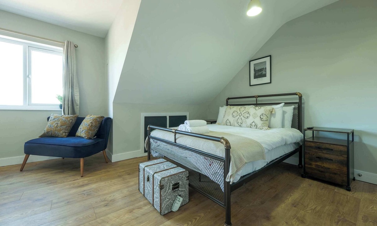 Bradley Stoke Apartment | The Willow - Studio 23