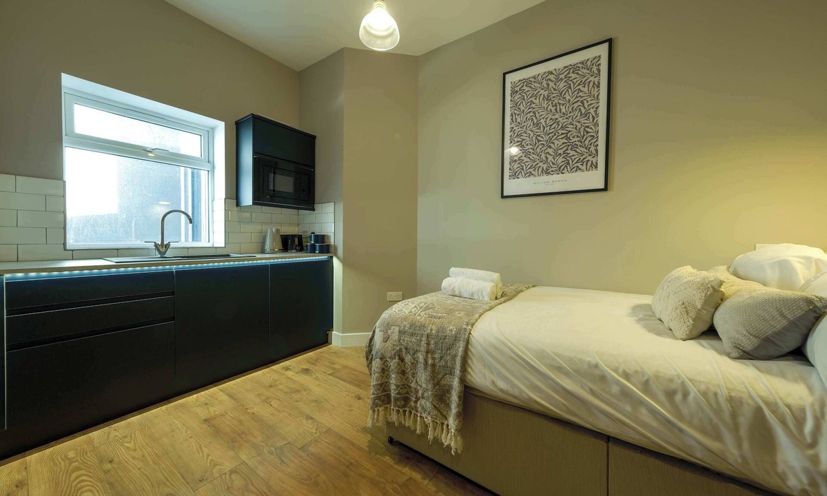 Bradley Stoke Apartment | The Willow - Studio B