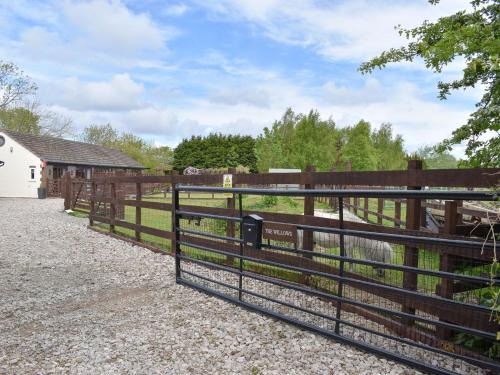 Knott End-on-Sea House | The Willows