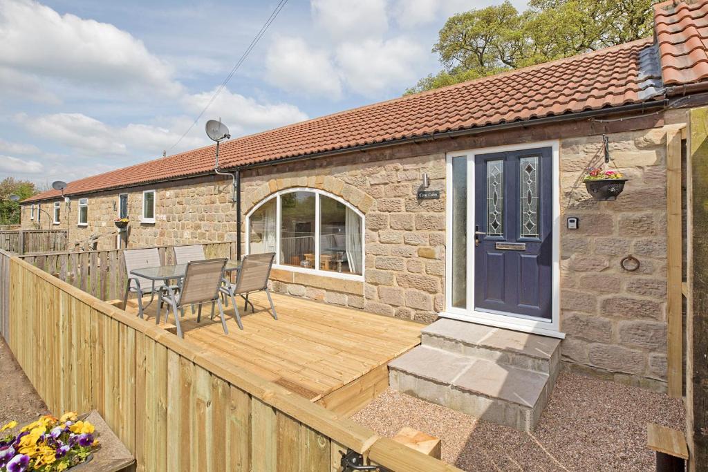 Knaresborough House | Tom's Cabin