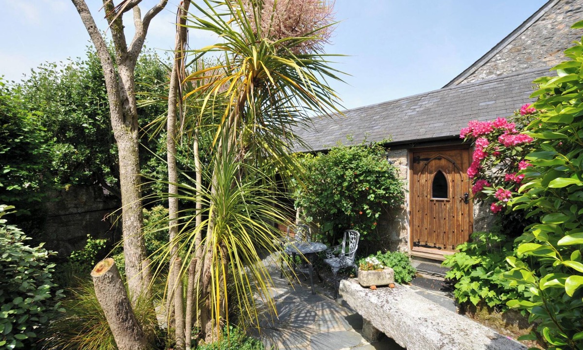 Saint Breward Cottage | Trevenning Chapel