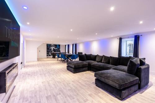 West Pennard House | Trident Funhouse