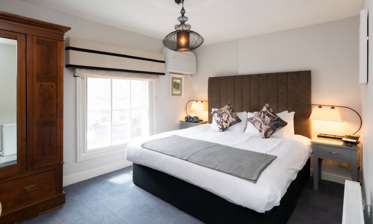 Thurlow Park Hotel | Tulse Hill