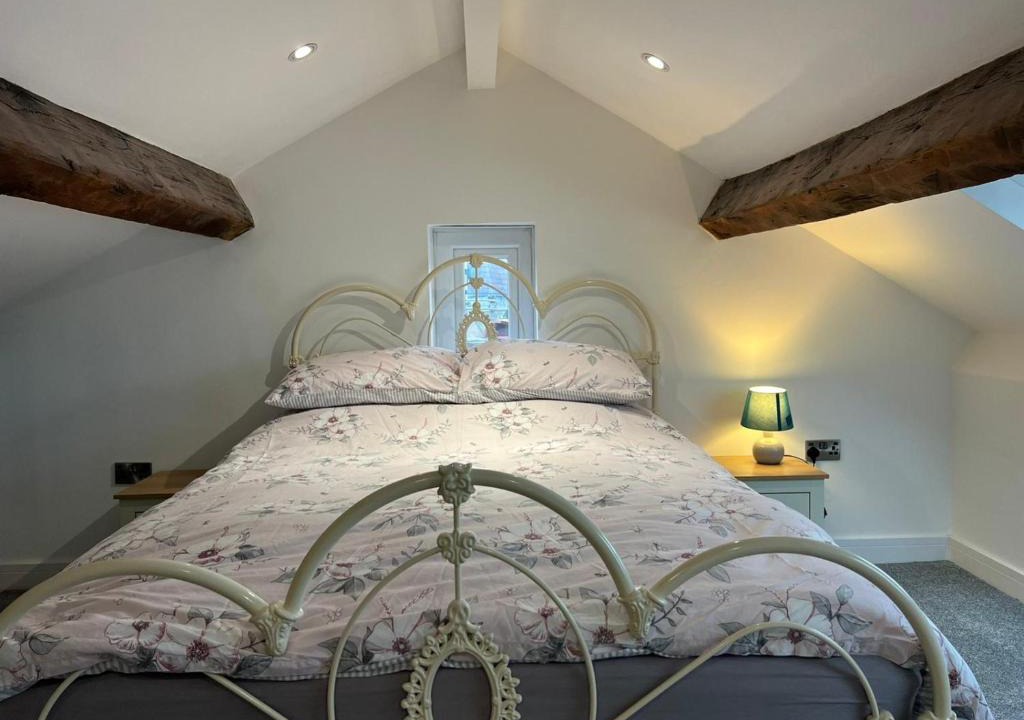 Macclesfield Apartment | Turquoise Garden