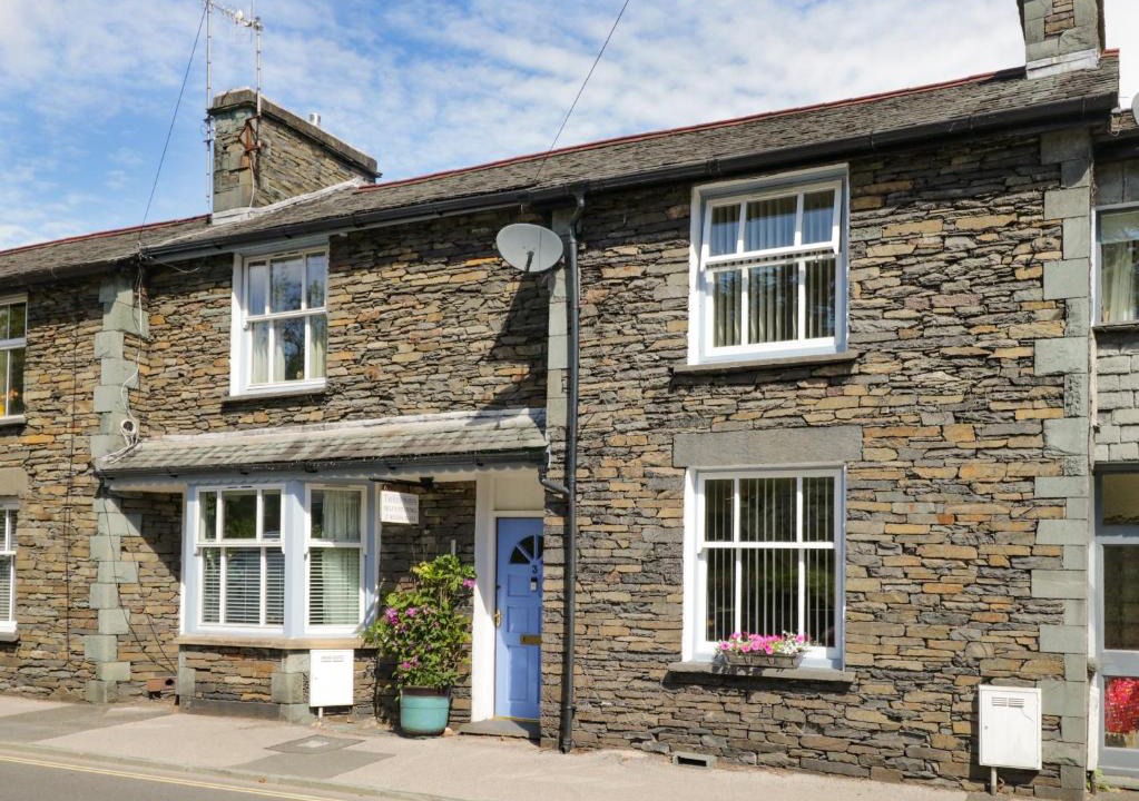 Ambleside House | Two Tweenways