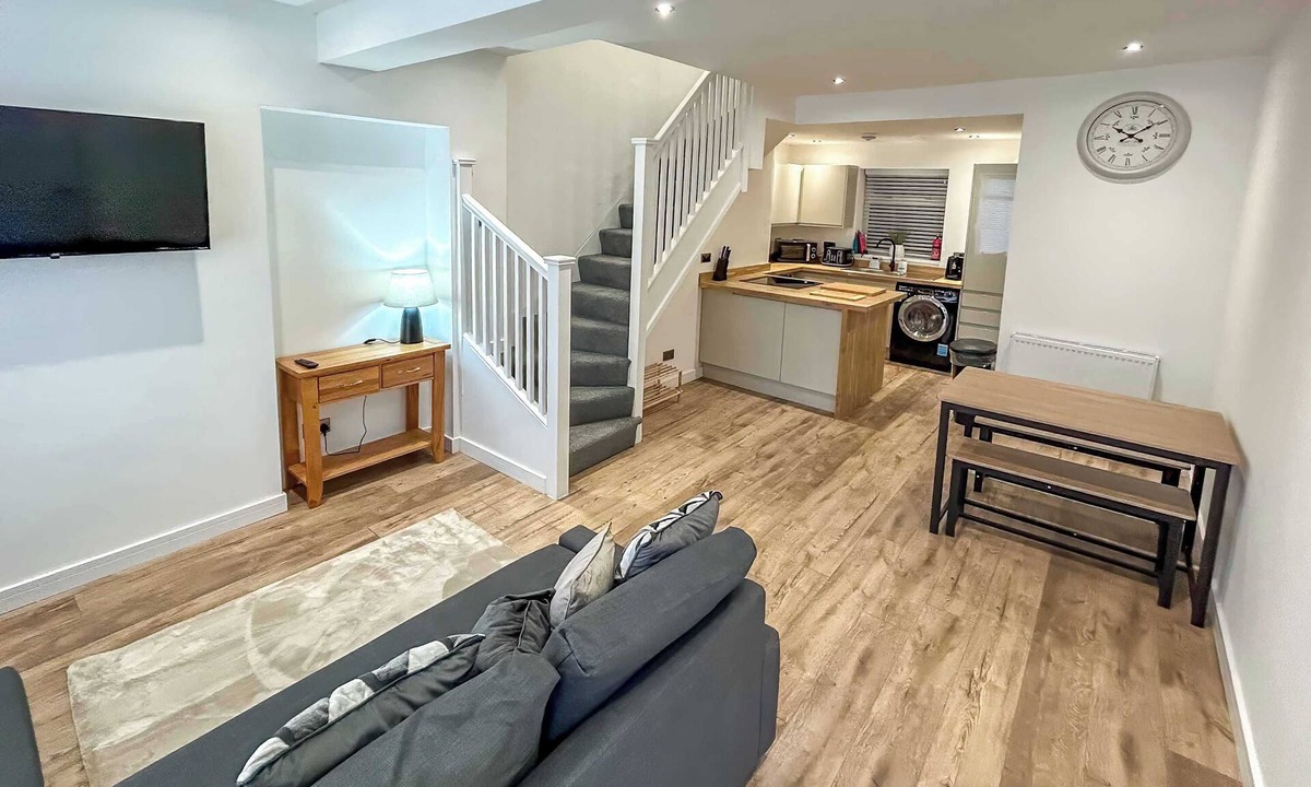 Porth House | Ty Pentref by STAE-Homes