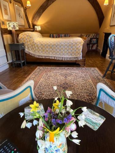 Blandford Forum Bed & Breakfast | Under The Thatch at Rose House