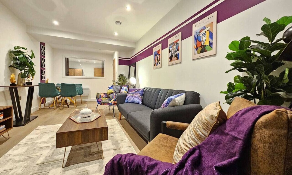 Leeds Apartment | Unique 2BD 2BH Apartment plus Terrace, City Centre