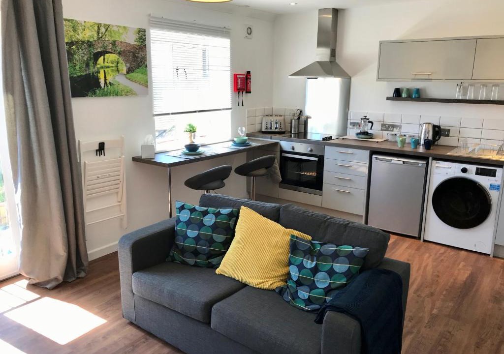 Stroud Apartment | Upper Highview - Self Catering Apartment, fpventures Stroud