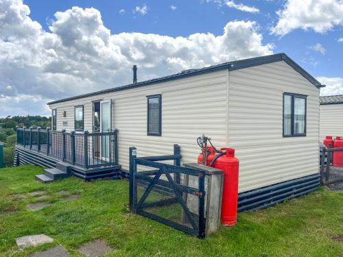 Cotebrook House | Valley View - Uk52130