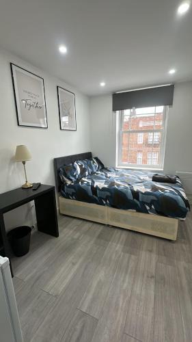 Sutton Central Apartment | VibeHub