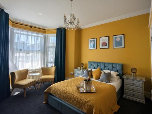 Torquay House | Villa Marina