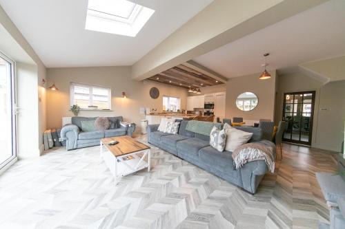 Lytham St. Anne's House | Villa Rose-Spacious Home with beautiful garden