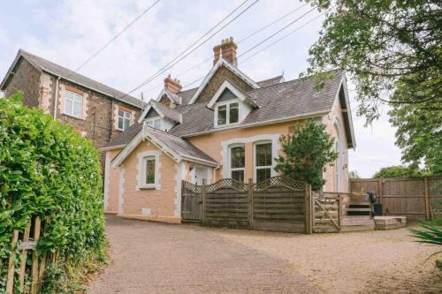 Chulmleigh House | Wallingbrook Lodge