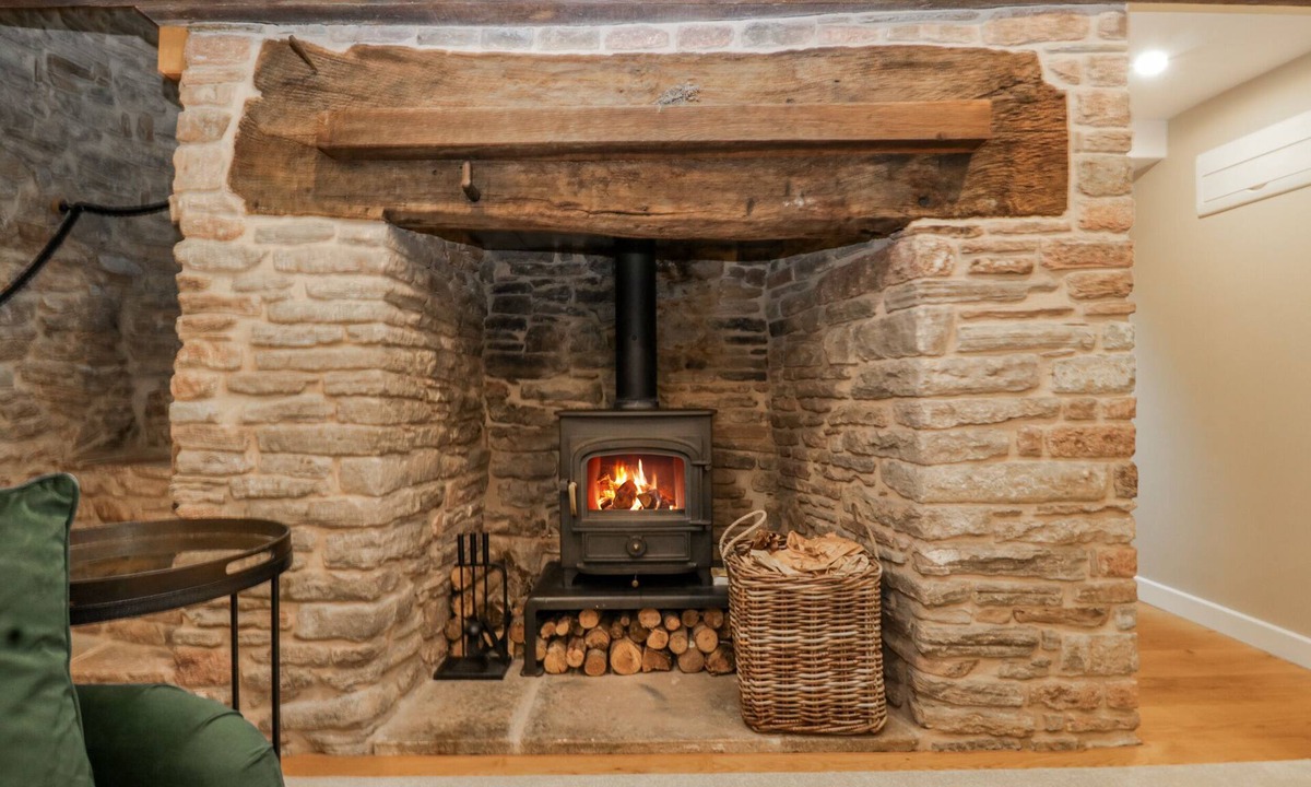 Usk Cottage | Walnut Cottage