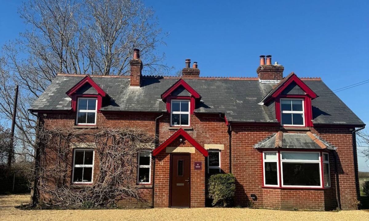 Burton House | Waterditch Farmhouse