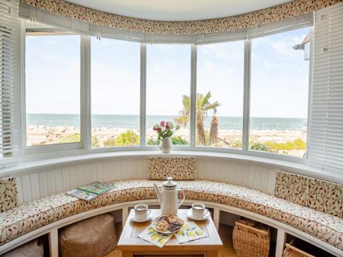 Rhos on Sea House | Waterside