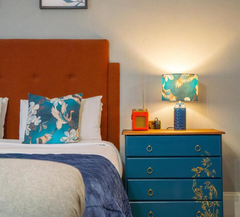 Upper Town Apartment | Wentworth Studio - Spacious One-Bed Studio Near Royal Crescent