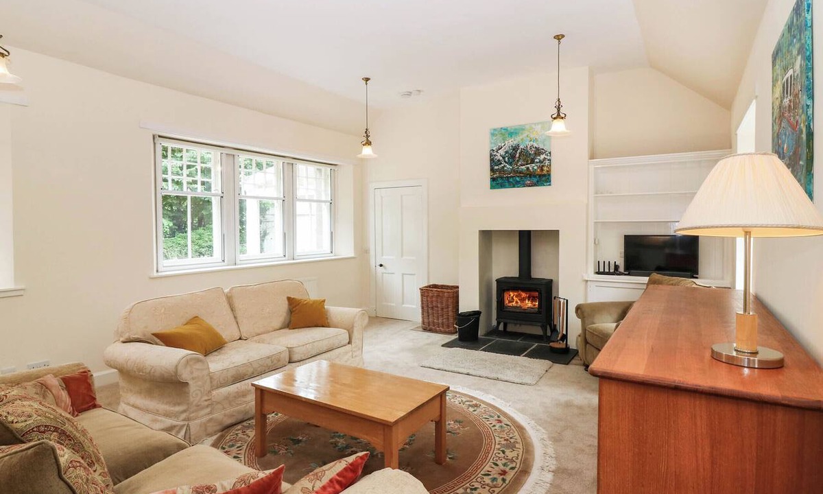 Murthly Cottage | West House
