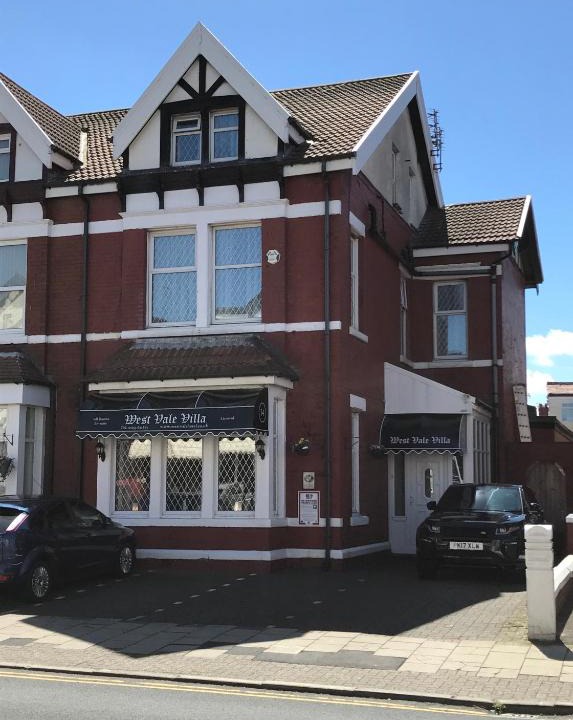 Blackpool Town Center Bed & Breakfast | West Vale Villa