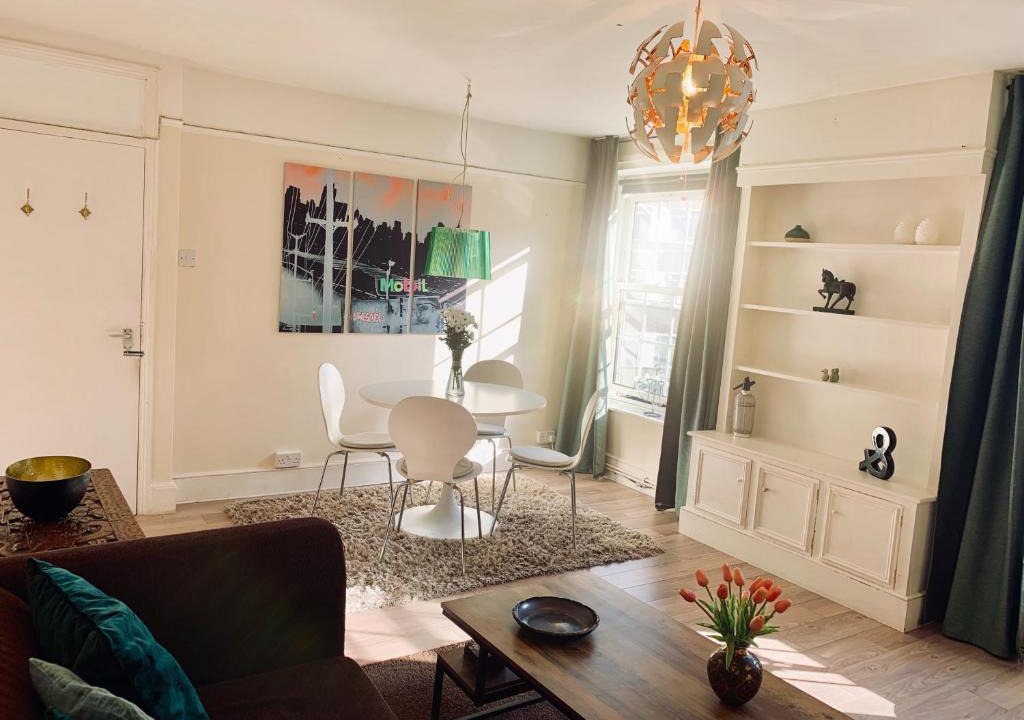 Deptford Apartment | Whole comfortable & cosy private flat